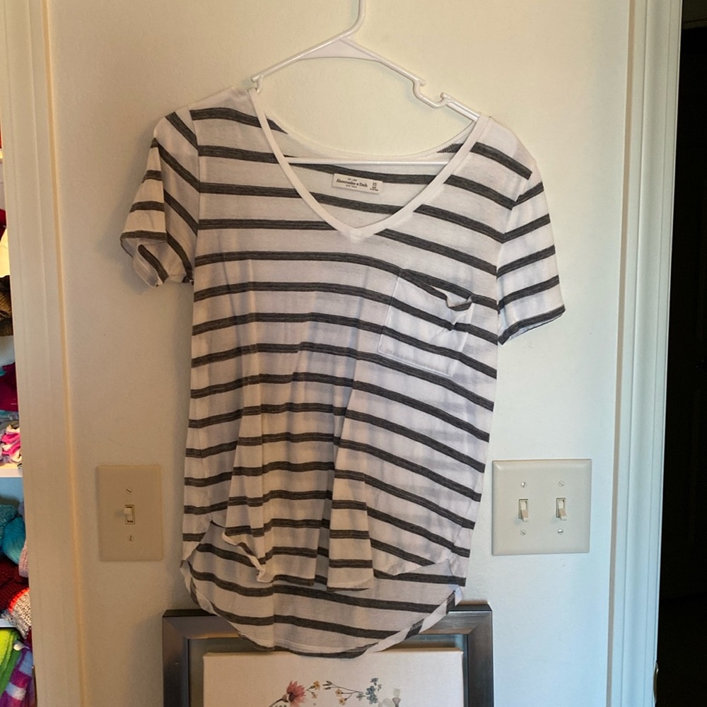 a&f striped top